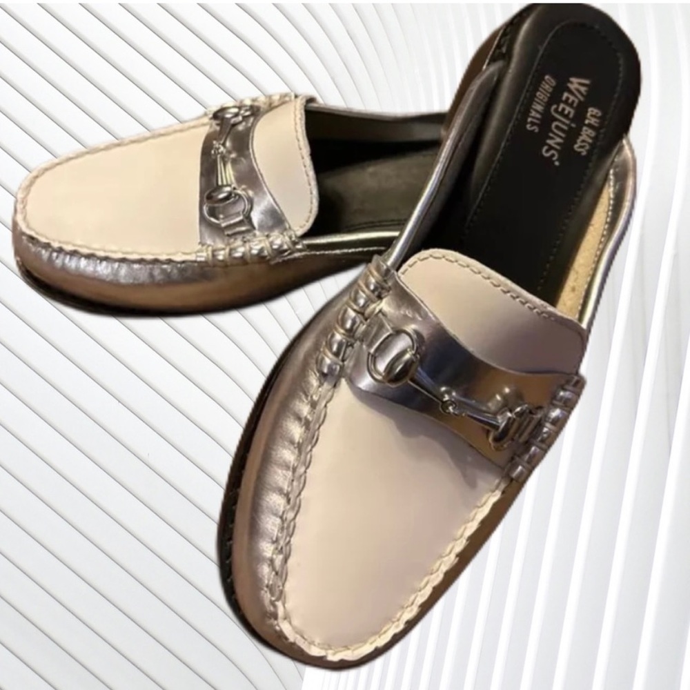 G.H. Bass & Co. Women's Cream and Silver Loafers Sz6